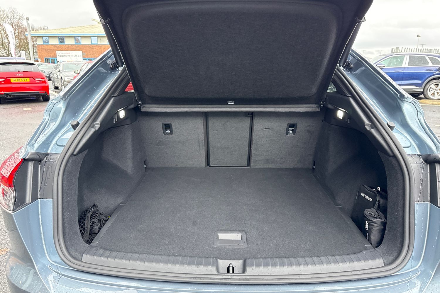 Used Audi Q4 e-tron 2024 for sale - 77368662: Photo 10