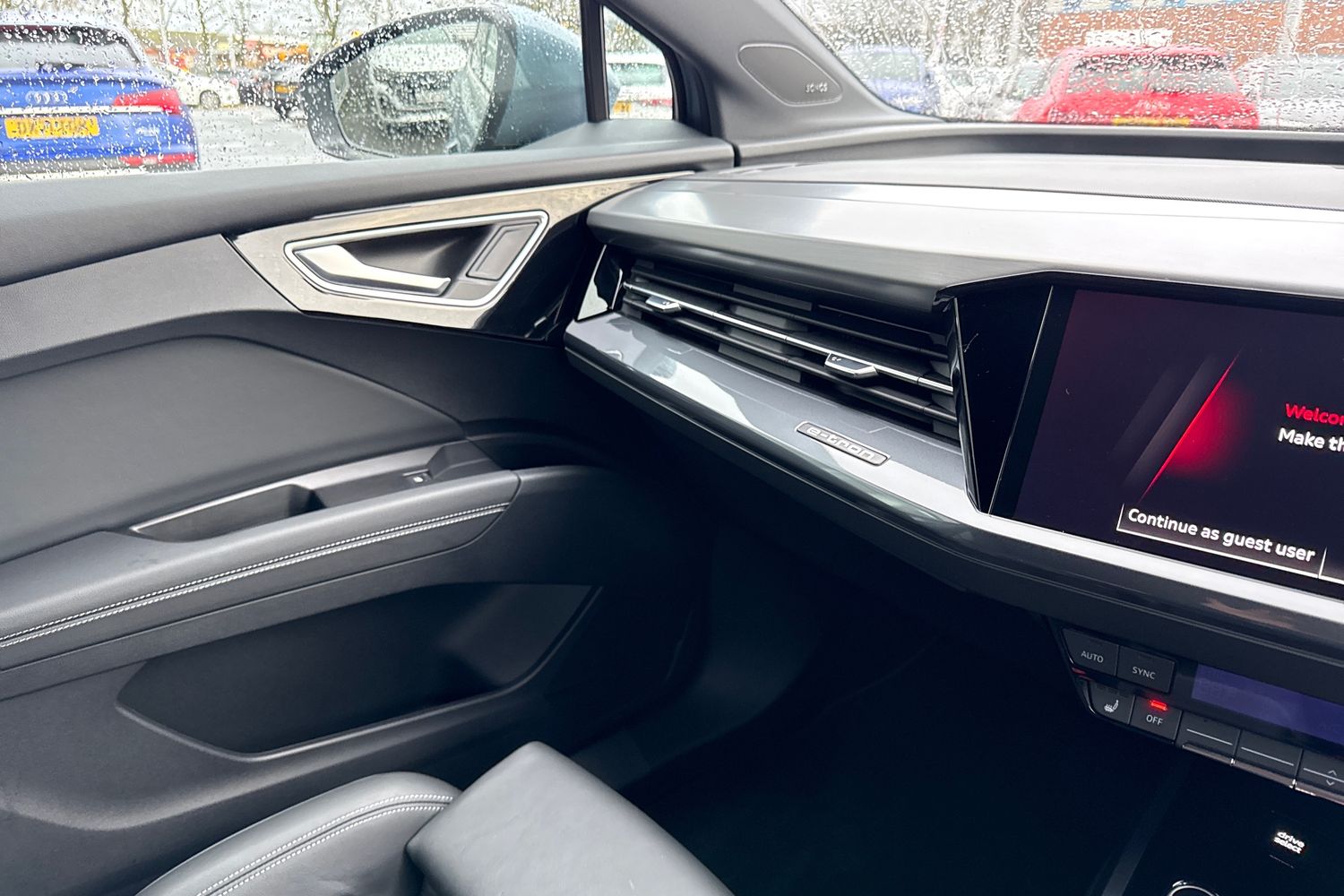 Used Audi Q4 e-tron 2024 for sale - 77368662: Photo 15