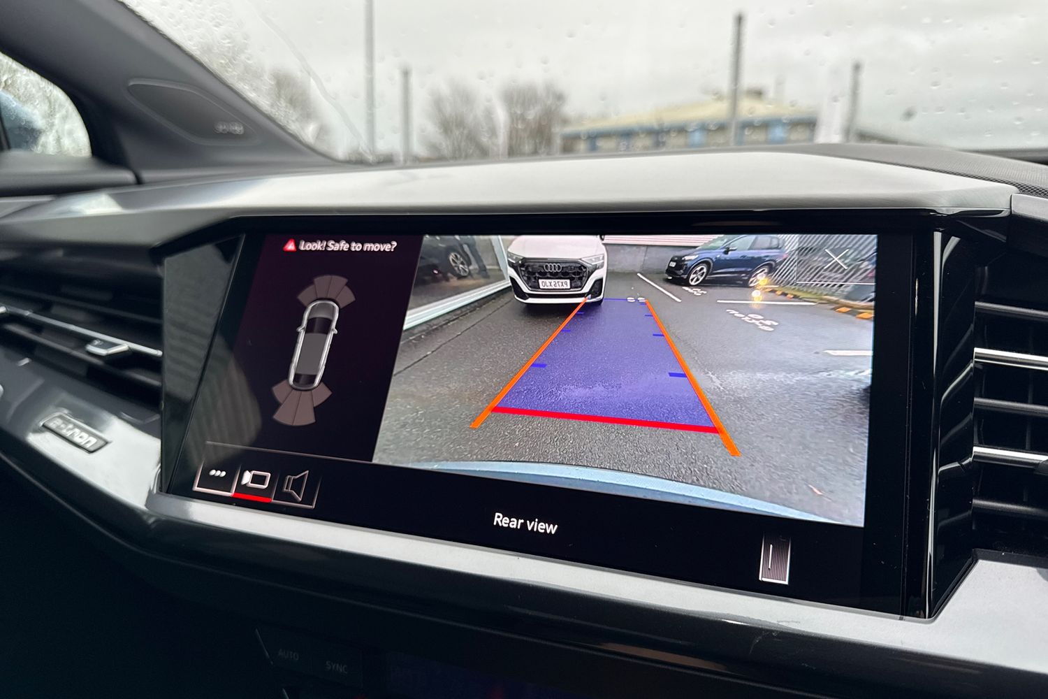 Used Audi Q4 e-tron 2024 for sale - 77368662: Photo 55