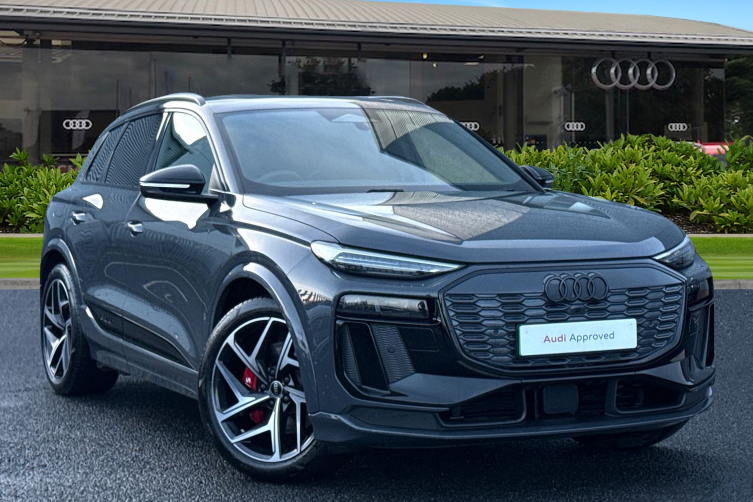 Used Audi Q6 e-tron 2024 for sale - 77368441: Photo 1