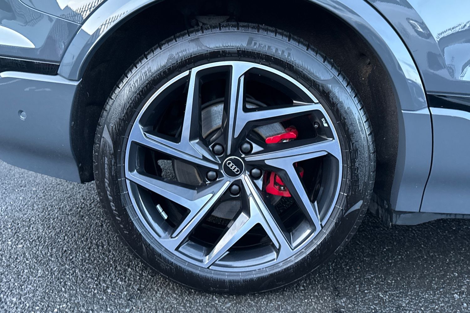 Used Audi Q6 e-tron 2024 for sale - 77368441: Photo 12