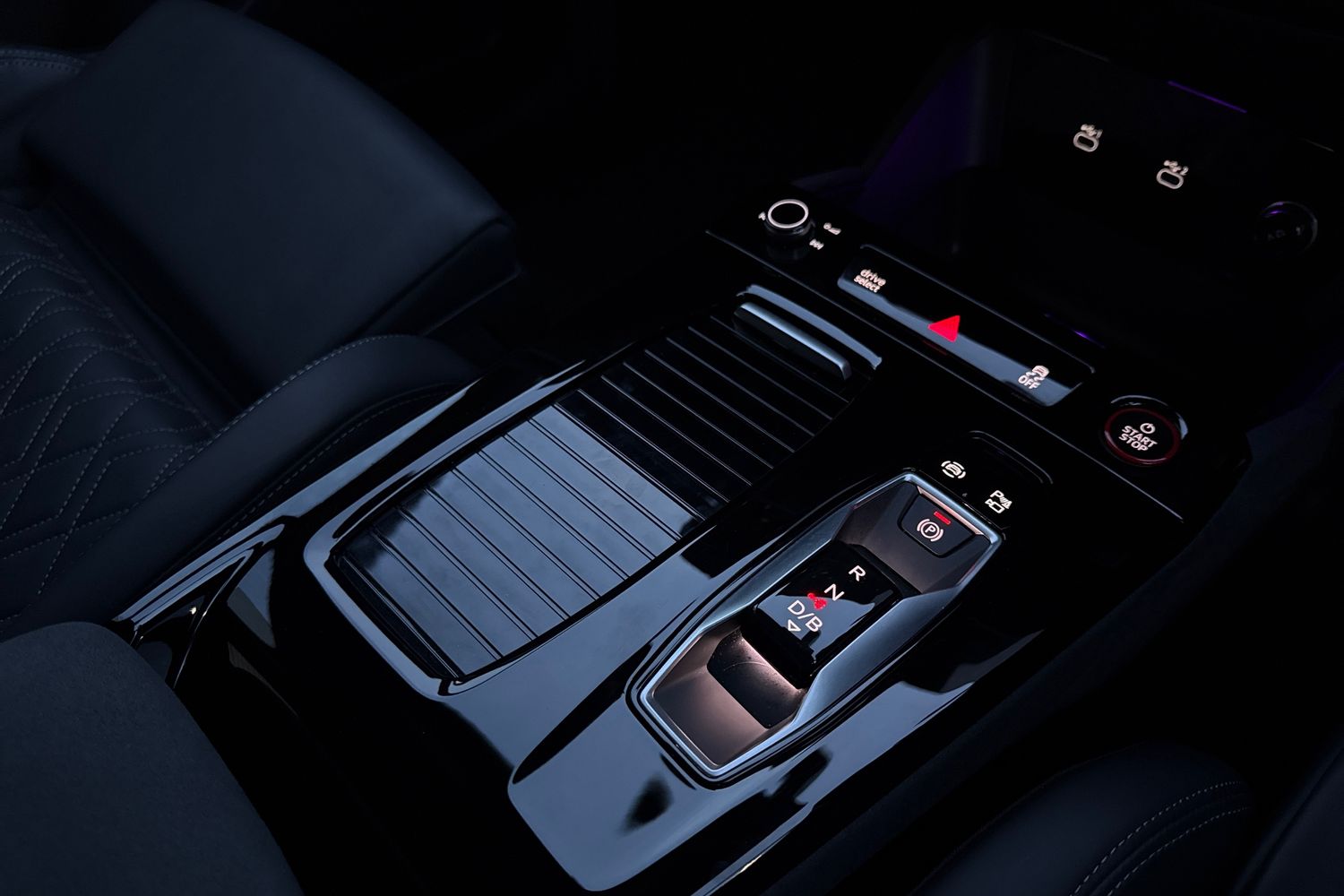 Used Audi Q6 e-tron 2024 for sale - 77368441: Photo 23