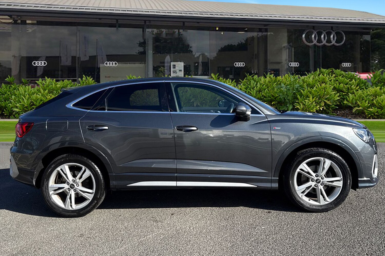 Used Audi Q3 2023 for sale - 76077470: Photo 6