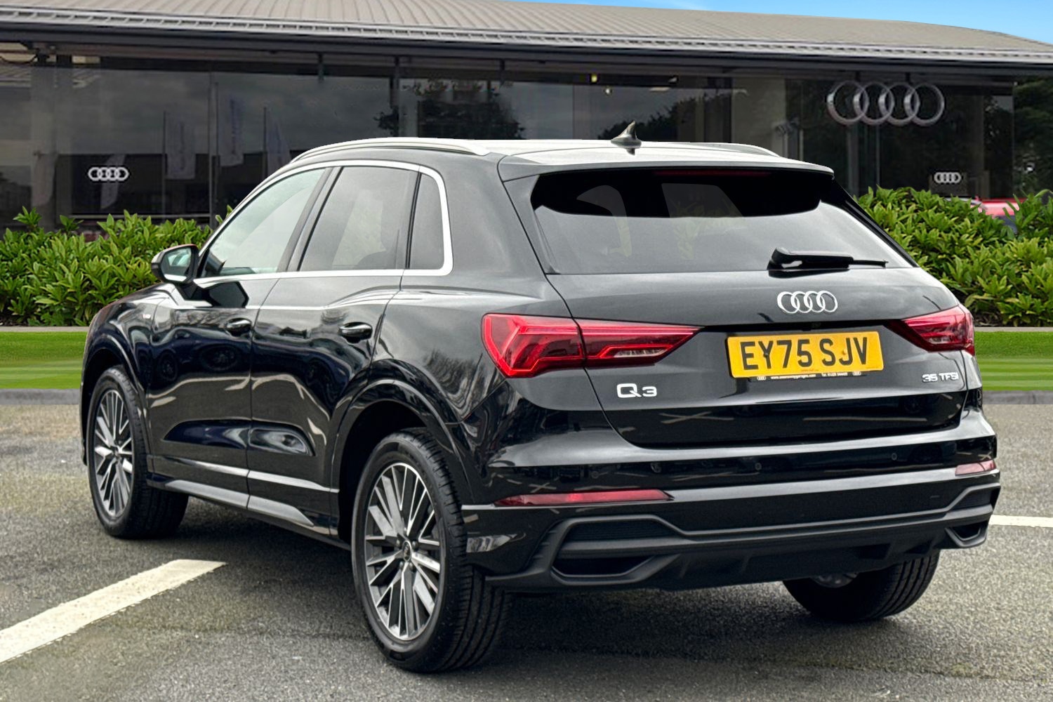 Used Audi Q3 2025 for sale - 77334261: Photo 2