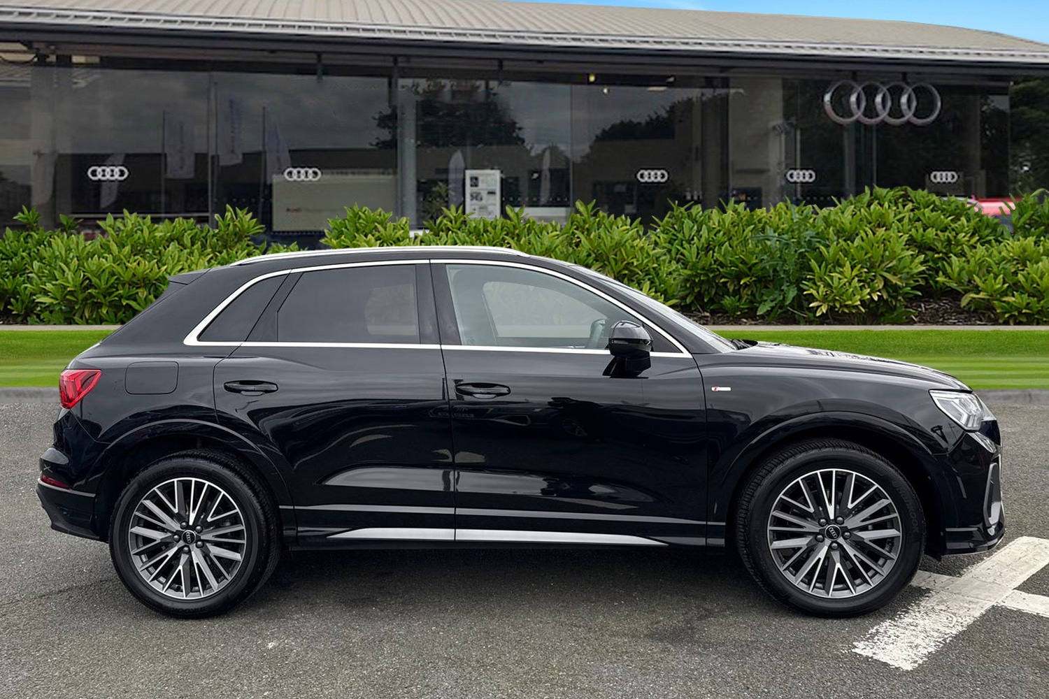 Used Audi Q3 2025 for sale - 77334261: Photo 3