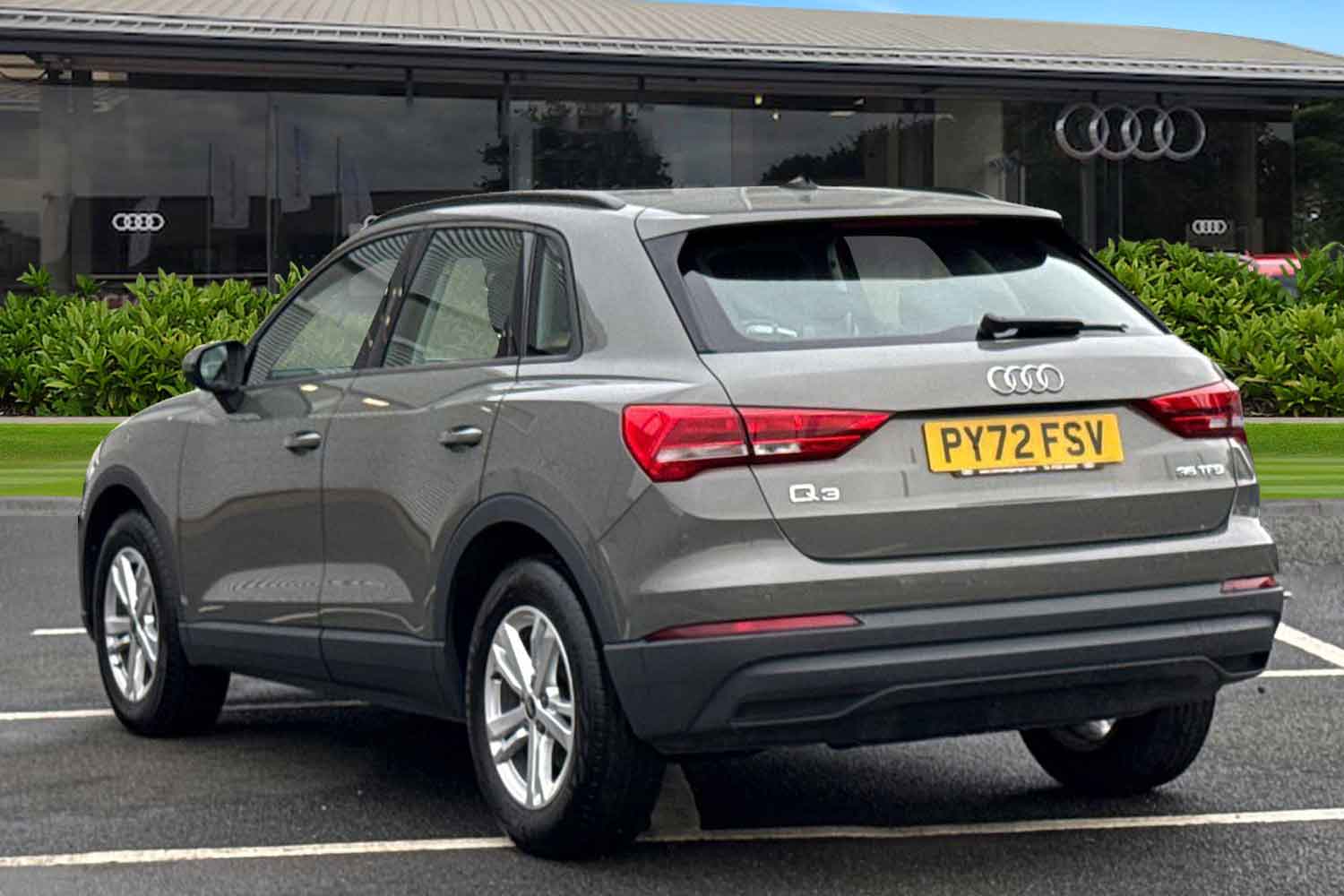 Used Audi Q3 2022 for sale - 76205344: Photo 2