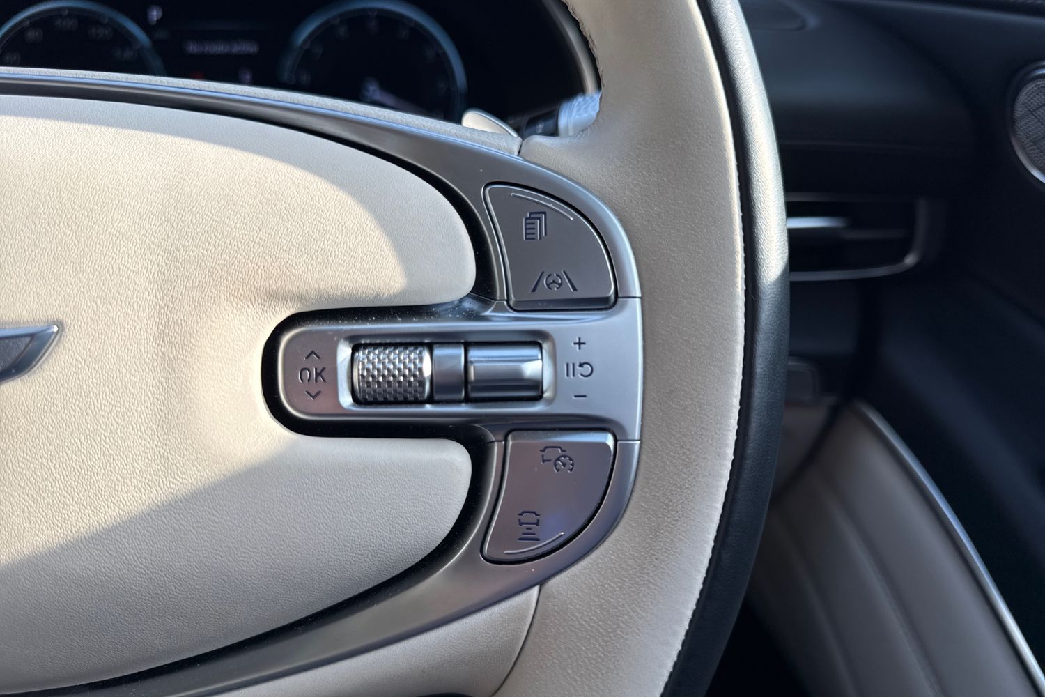 Used Genesis GV80 2023 for sale - 77773984: Photo 51