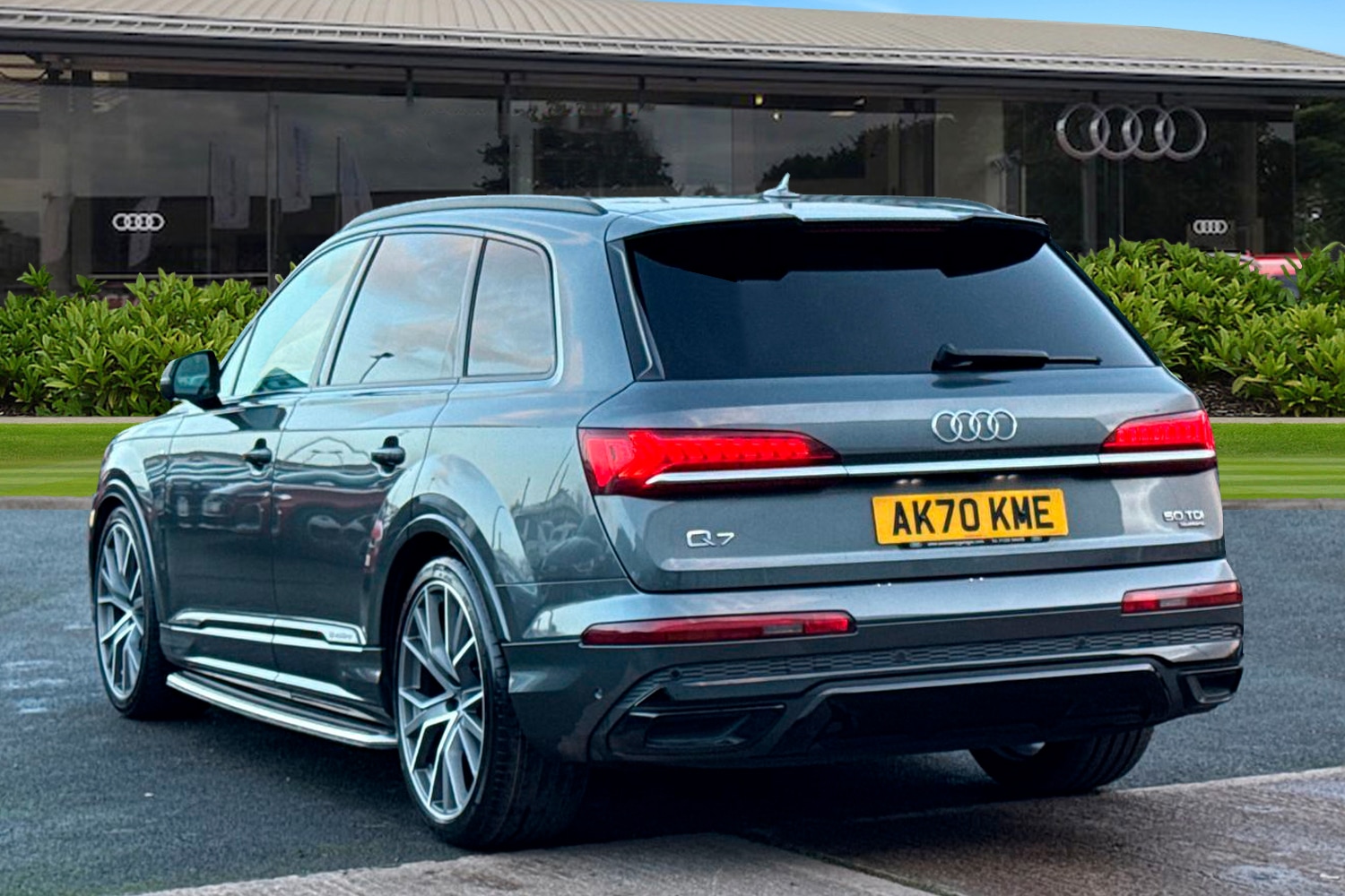 Used Audi Q7 2020 for sale - 77368458: Photo 2