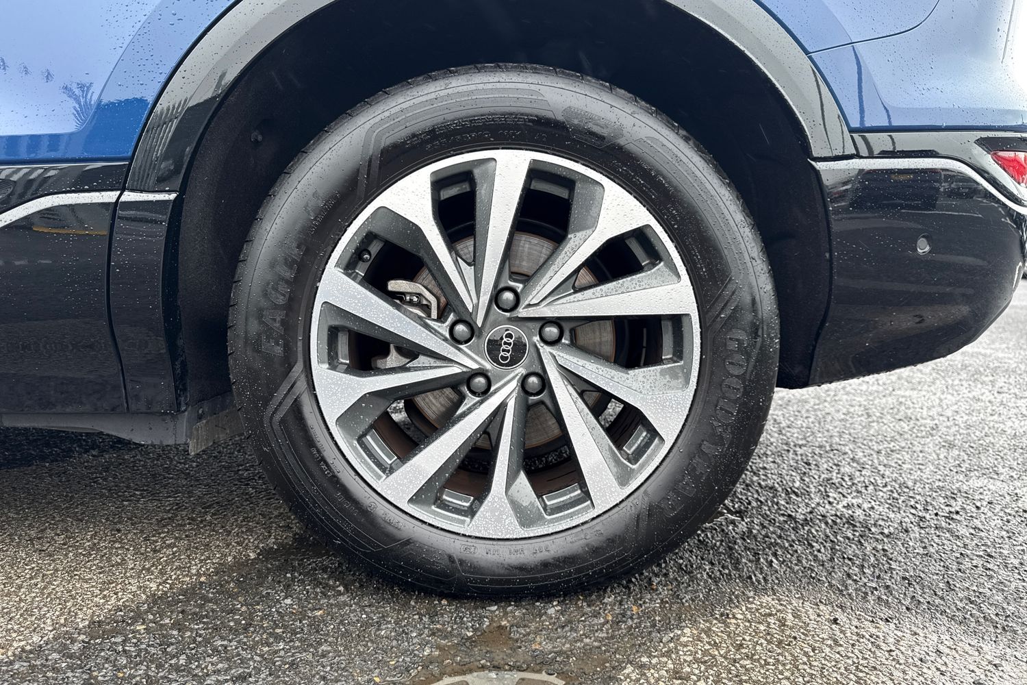 Used Audi Q6 e-tron 2024 for sale - 75970548: Photo 11