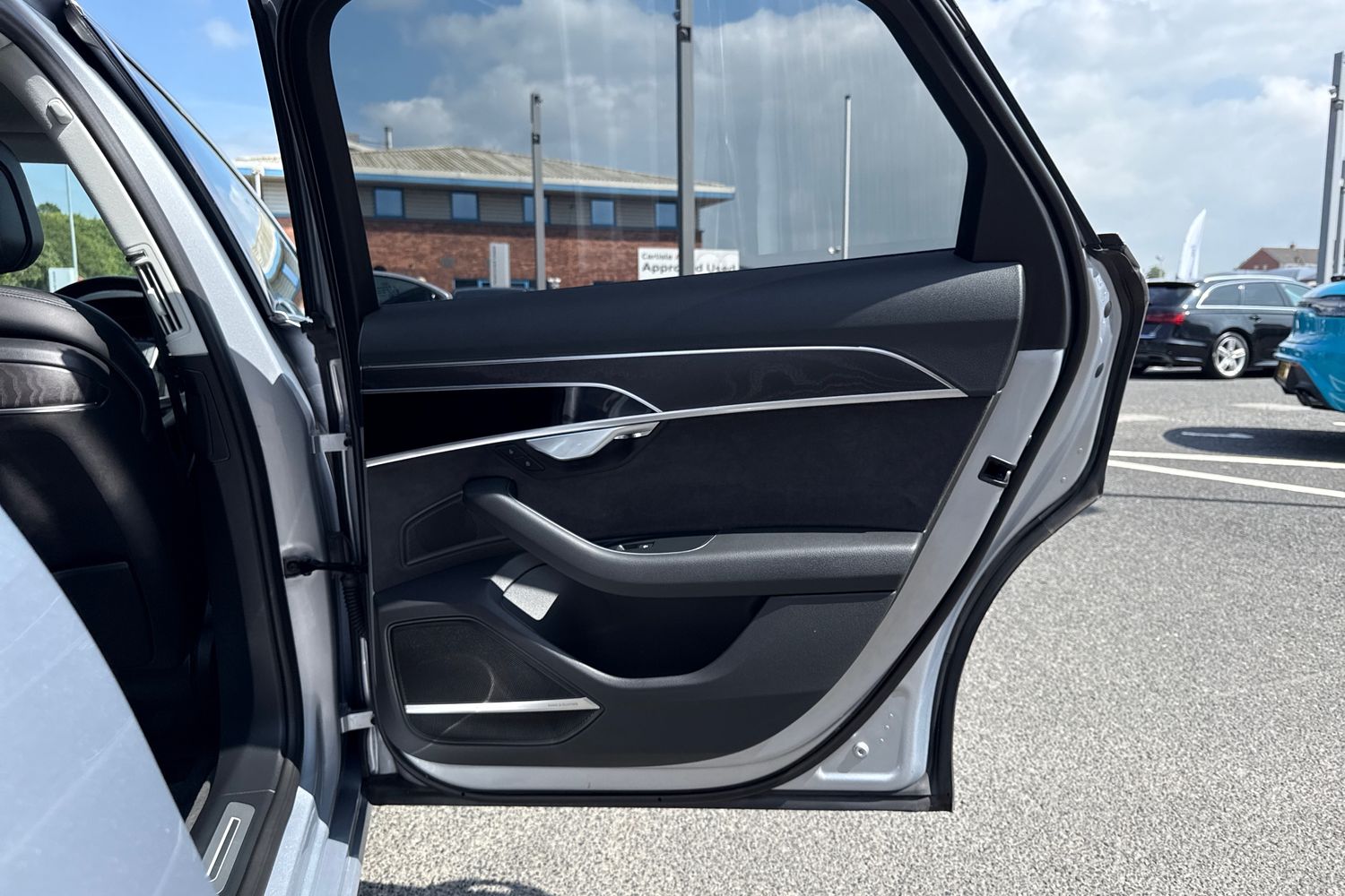 Used Audi A8 2018 for sale - 76090165: Photo 42