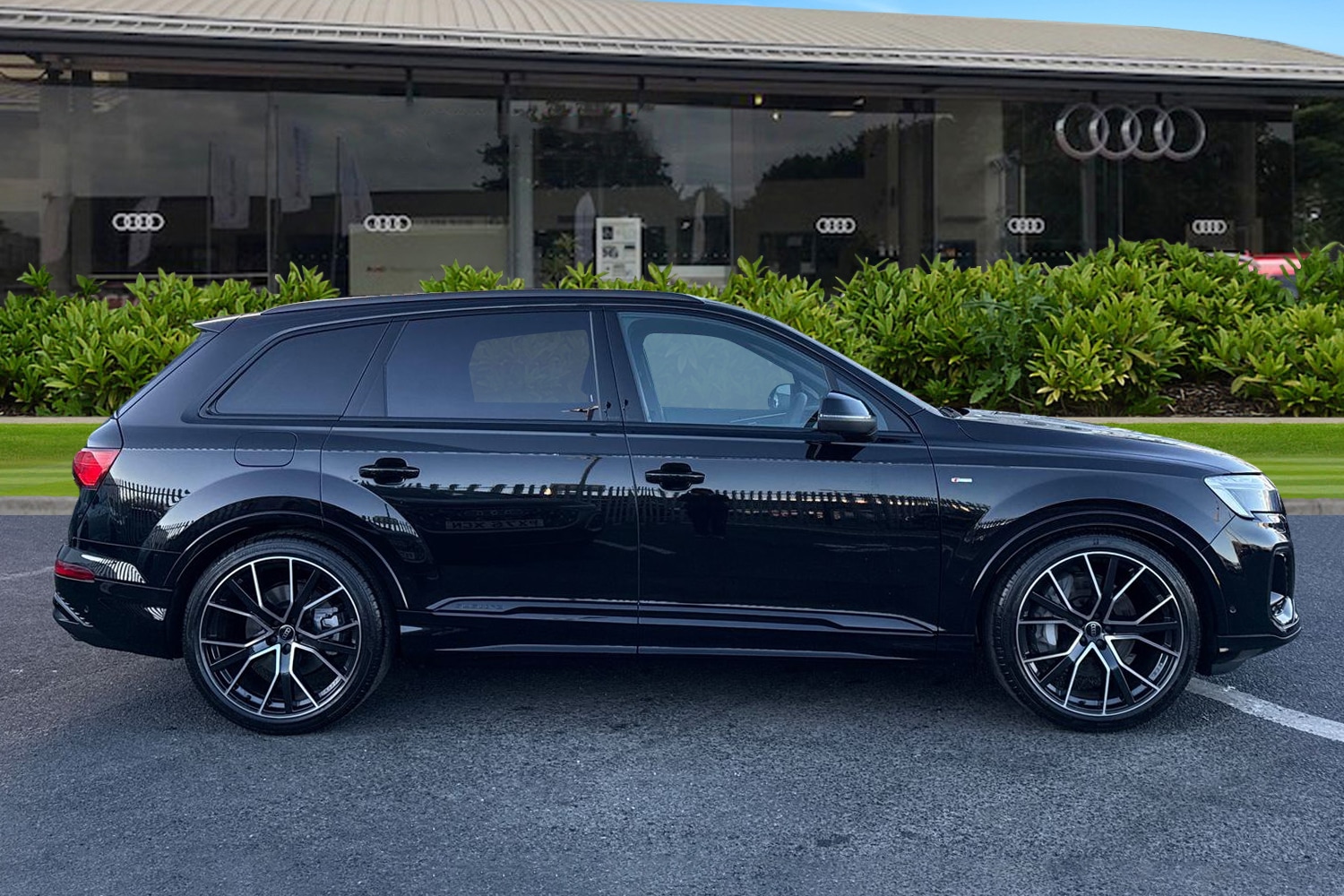 Used Audi Q7 2026 for sale - 77135465: Photo 3