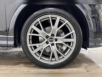 Used Audi Q3 2025 for sale - 76847877: Photo