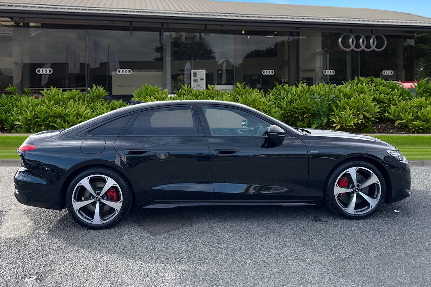 Used Audi A6 Saloon 2025 for sale - 76654219: Photo 3