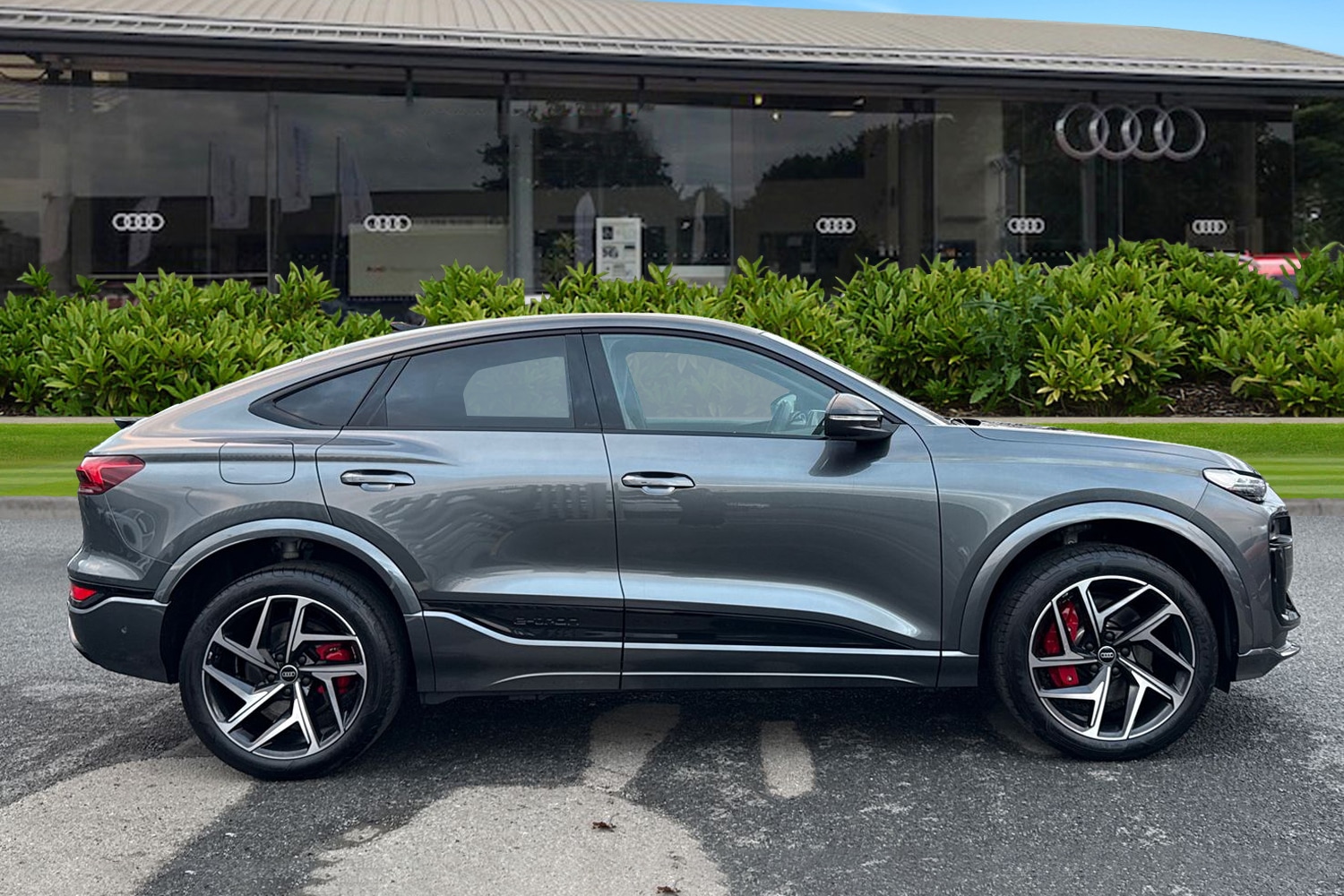 Used Audi Q6 e-tron 2025 for sale - 77368670: Photo 3