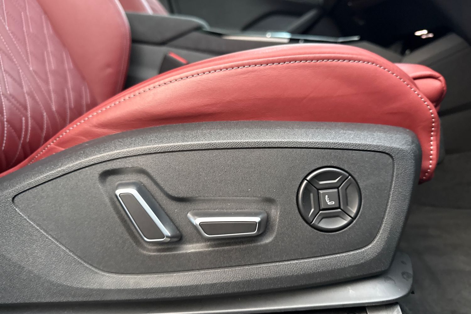 Used Audi Q6 e-tron 2025 for sale - 77368670: Photo 46