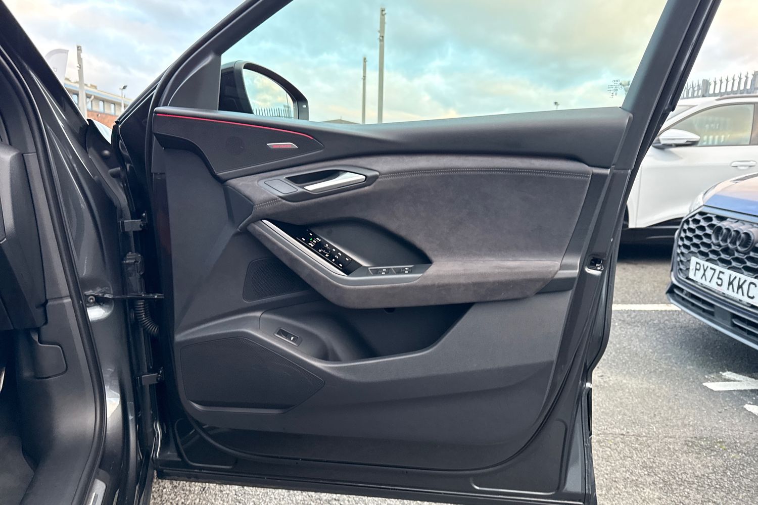 Used Audi Q6 e-tron 2025 for sale - 77368670: Photo 47