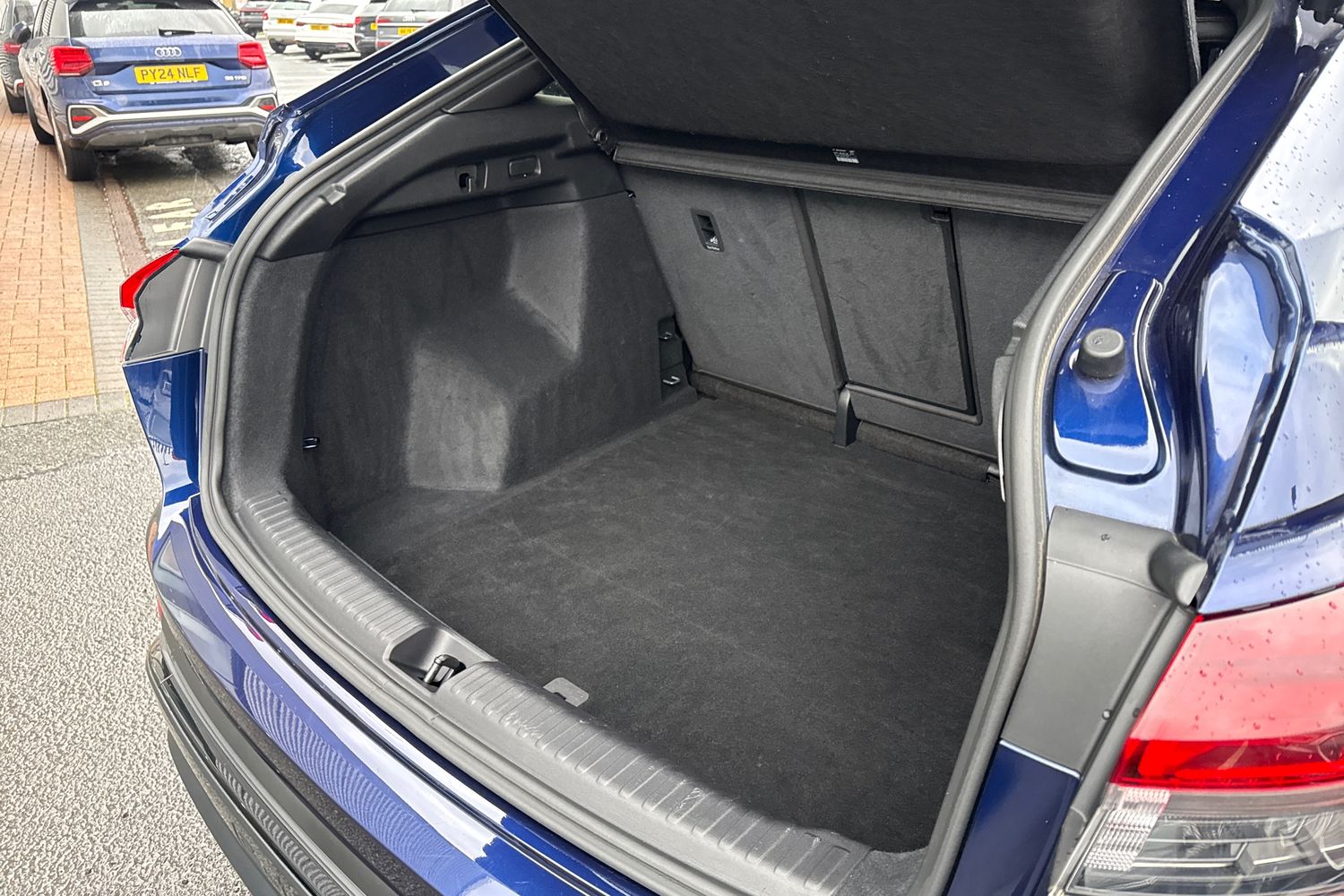 Used Audi Q4 e-tron 2024 for sale - 77236026: Photo 36