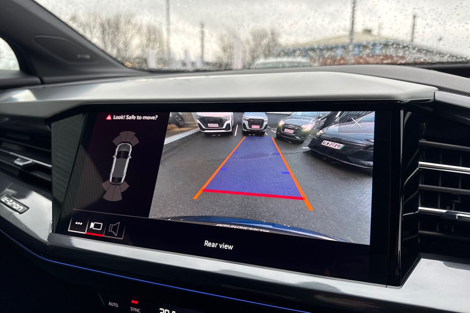 Used Audi Q4 e-tron 2024 for sale - 77236026: Photo 57