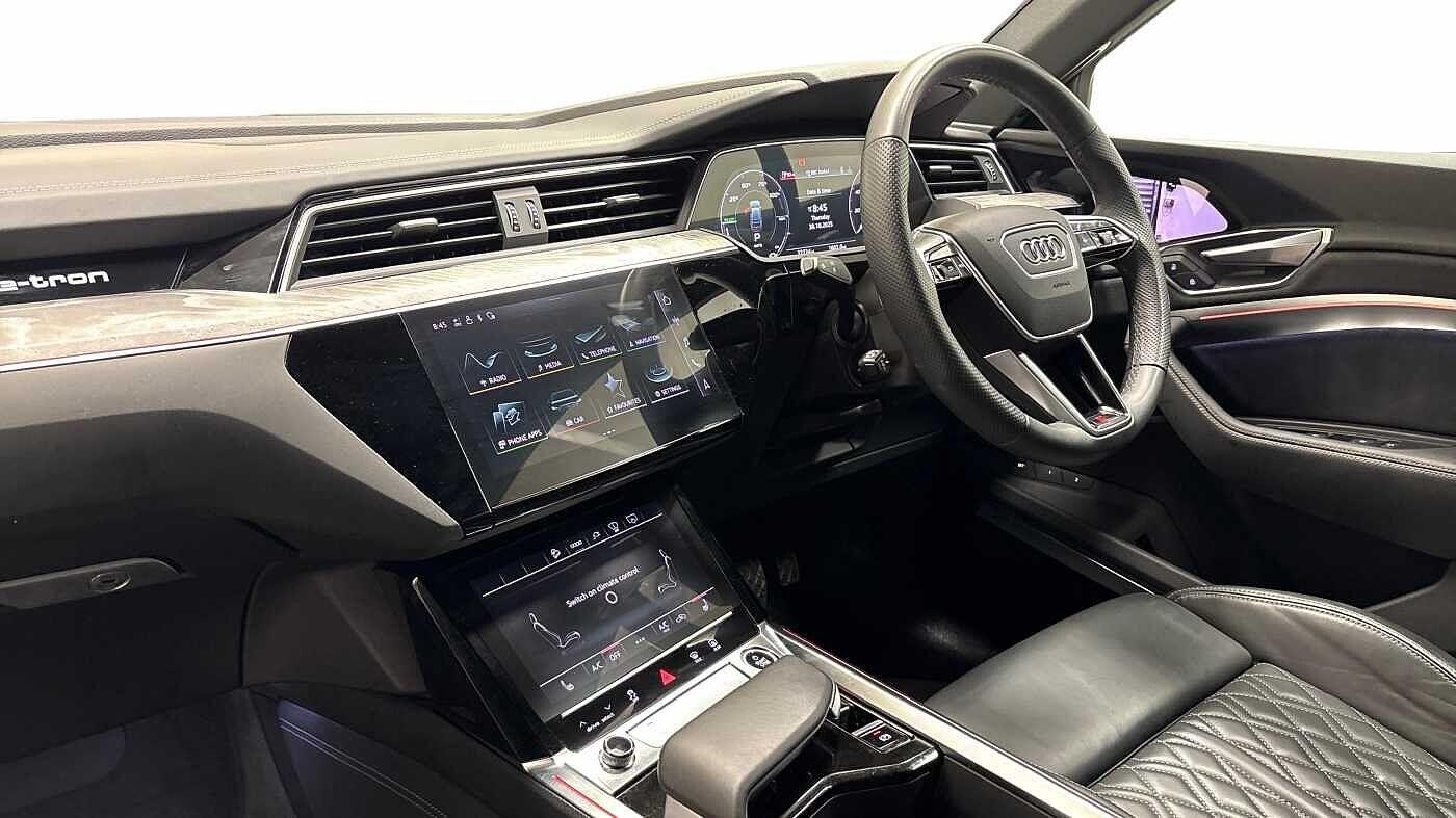 Used Audi e-tron 2022 for sale - 76641765: Photo 8