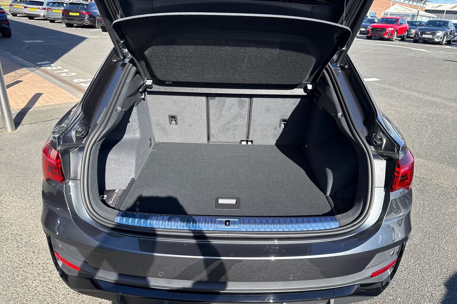 Used Audi Q3 2025 for sale - 76968066: Photo 6