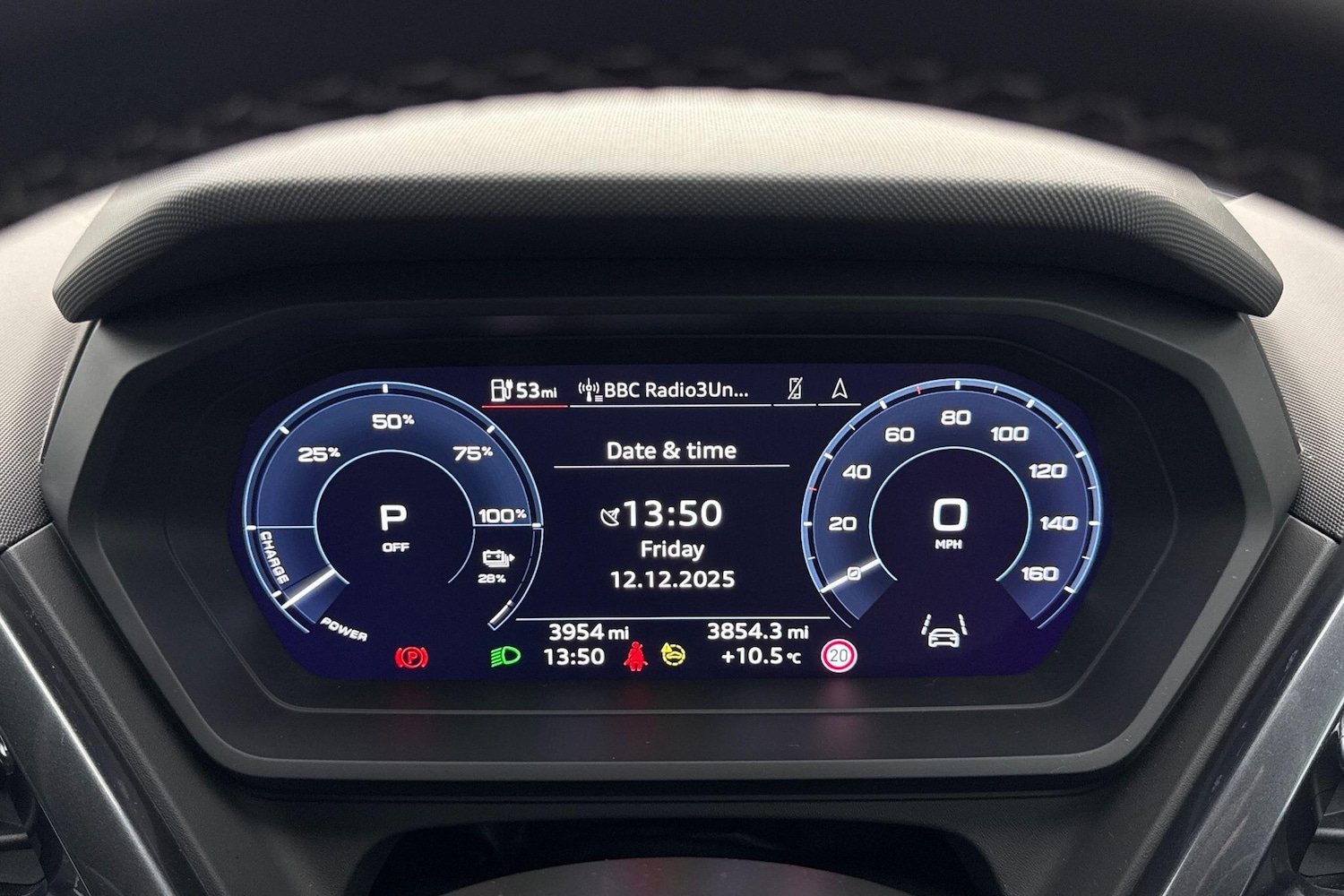 Used Audi Q4 e-tron 2024 for sale - 77161401: Photo 11