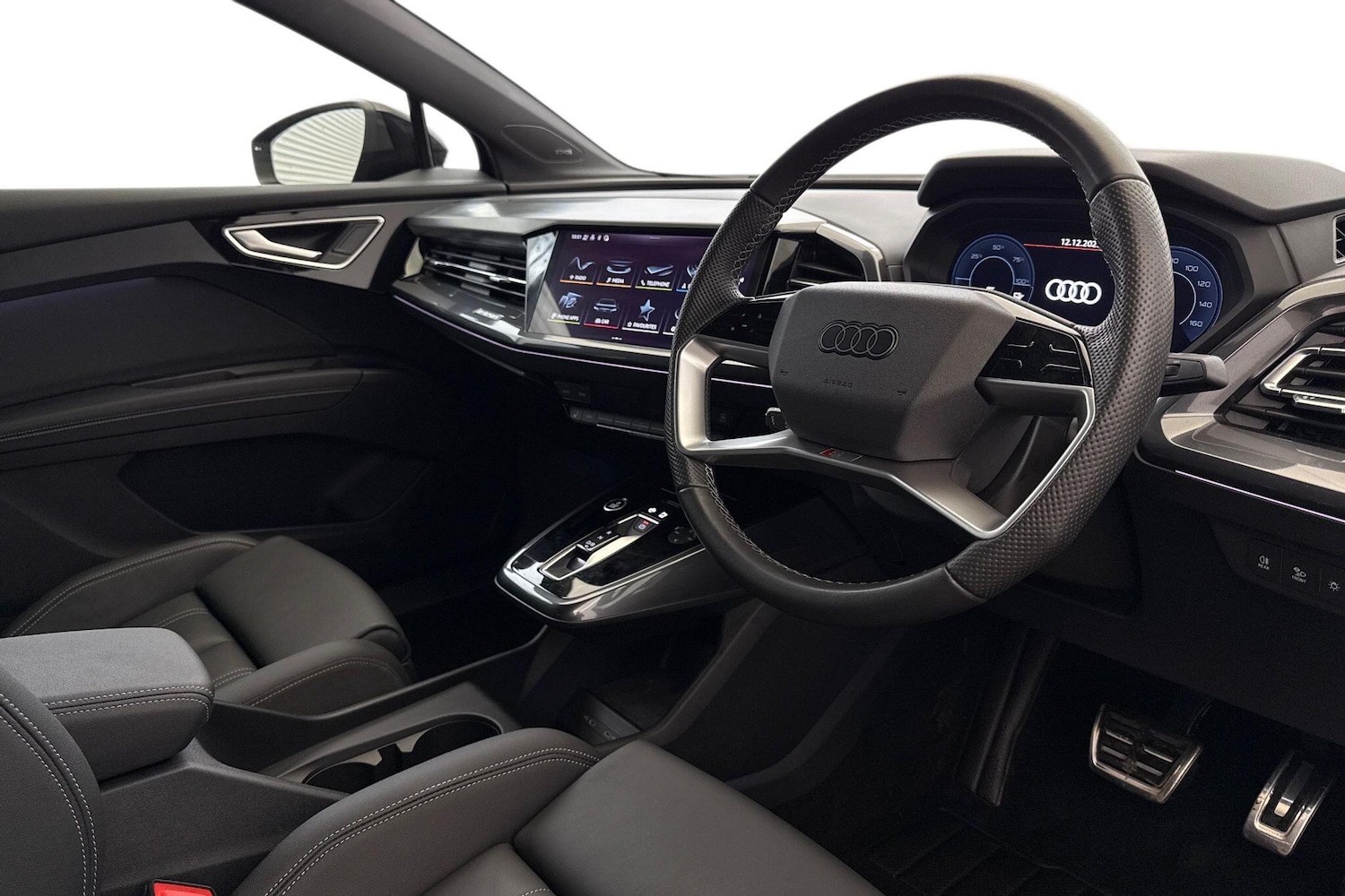 Used Audi Q4 e-tron 2024 for sale - 77161401: Photo 5
