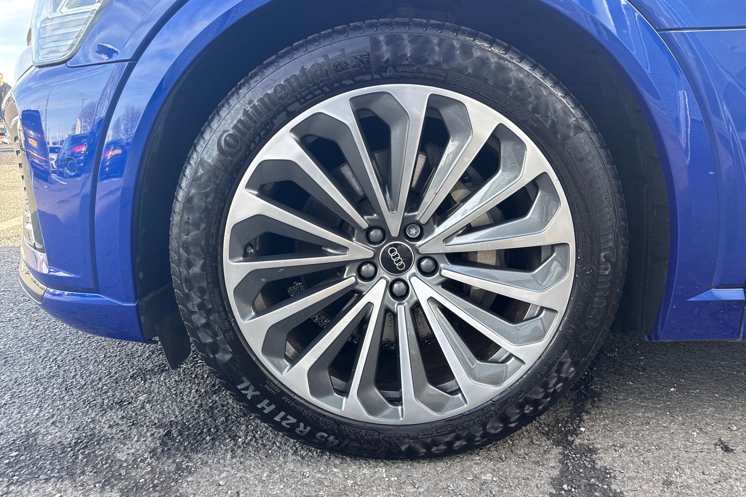 Used Audi Q8 e-tron 2023 for sale - 77535330: Photo 10