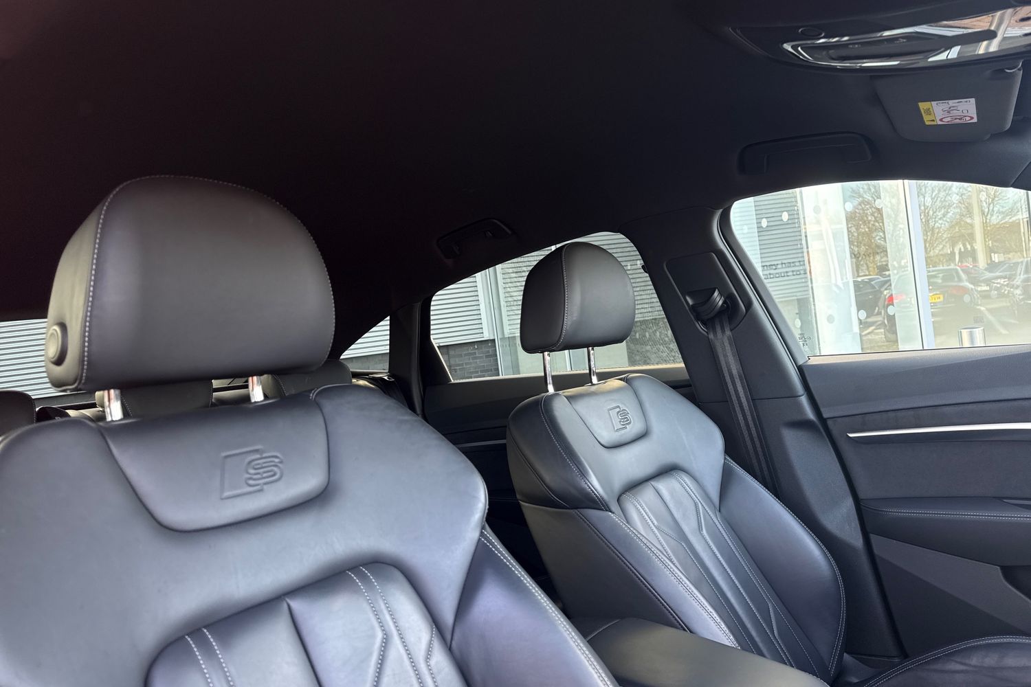 Used Audi Q8 e-tron 2023 for sale - 77535330: Photo 24