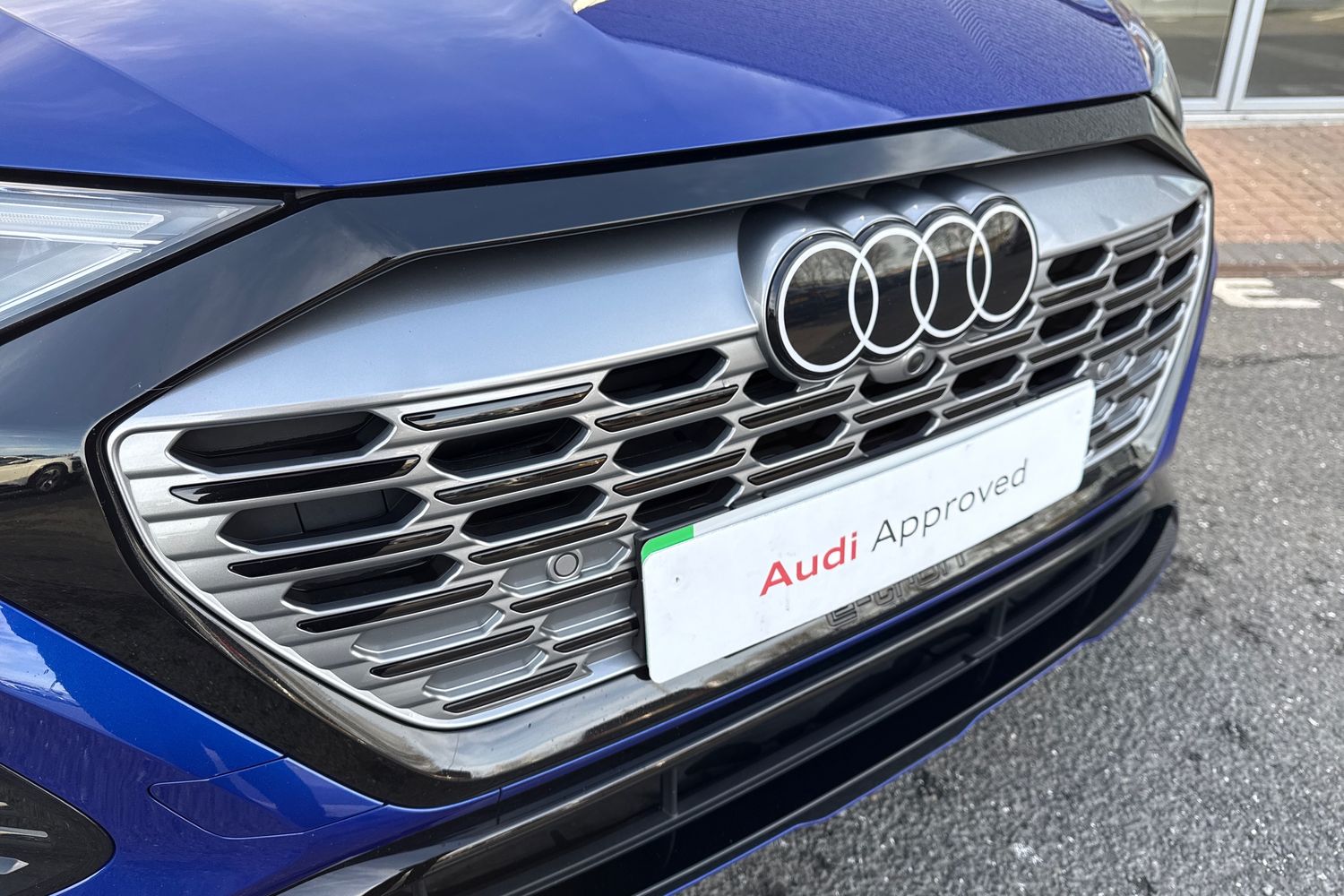 Used Audi Q8 e-tron 2023 for sale - 77535330: Photo 25