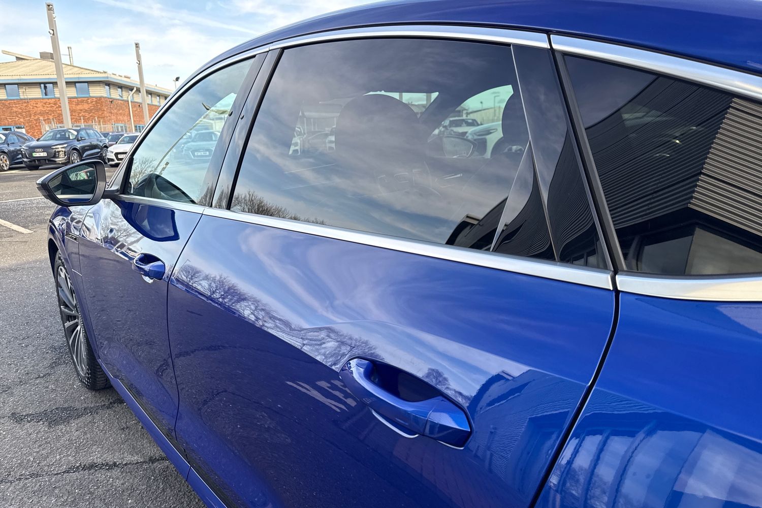 Used Audi Q8 e-tron 2023 for sale - 77535330: Photo 29