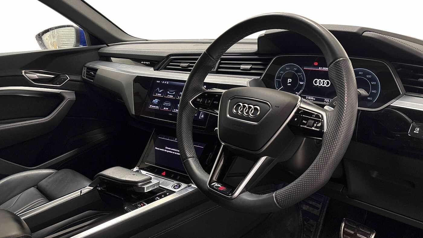 Used Audi Q8 2023 for sale - 77535330: Photo 5