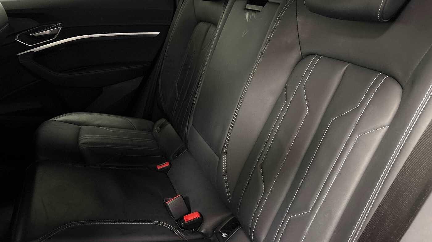 Used Audi Q8 2023 for sale - 77535330: Photo 6