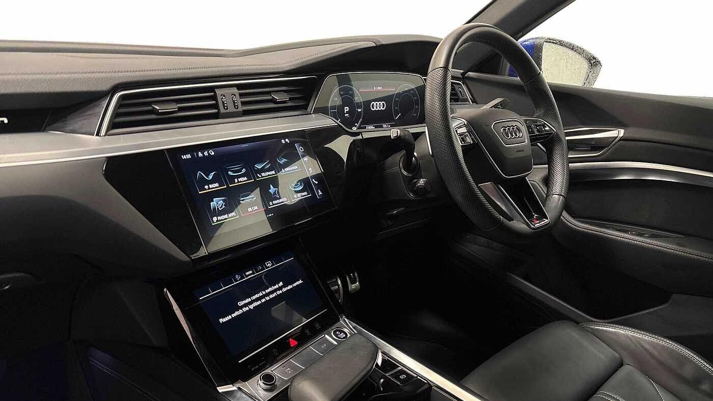 Used Audi Q8 2023 for sale - 77535330: Photo 7