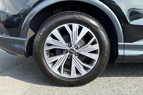 Used Audi Q4 e-tron 2025 for sale - 76346565: Photo 12