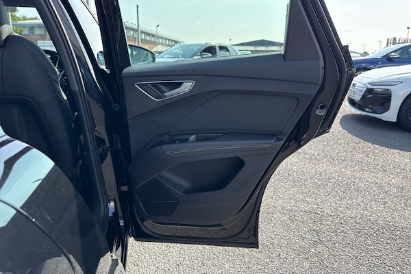 Used Audi Q4 e-tron 2025 for sale - 76346565: Photo 41