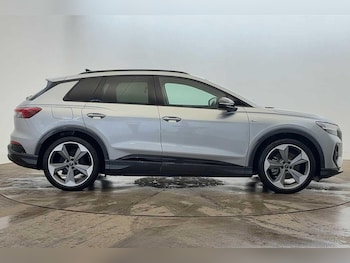 Used Audi Q4 e-tron 2024 for sale - 76385420: Photo