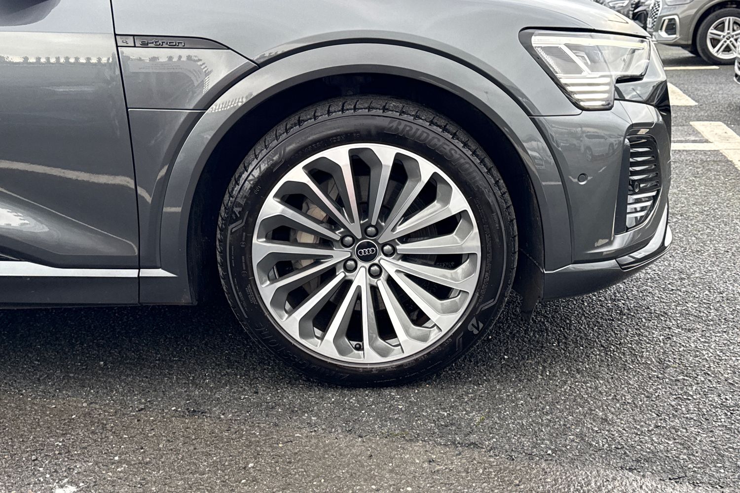 Used Audi Q8 e-tron 2024 for sale - 77368672: Photo 10