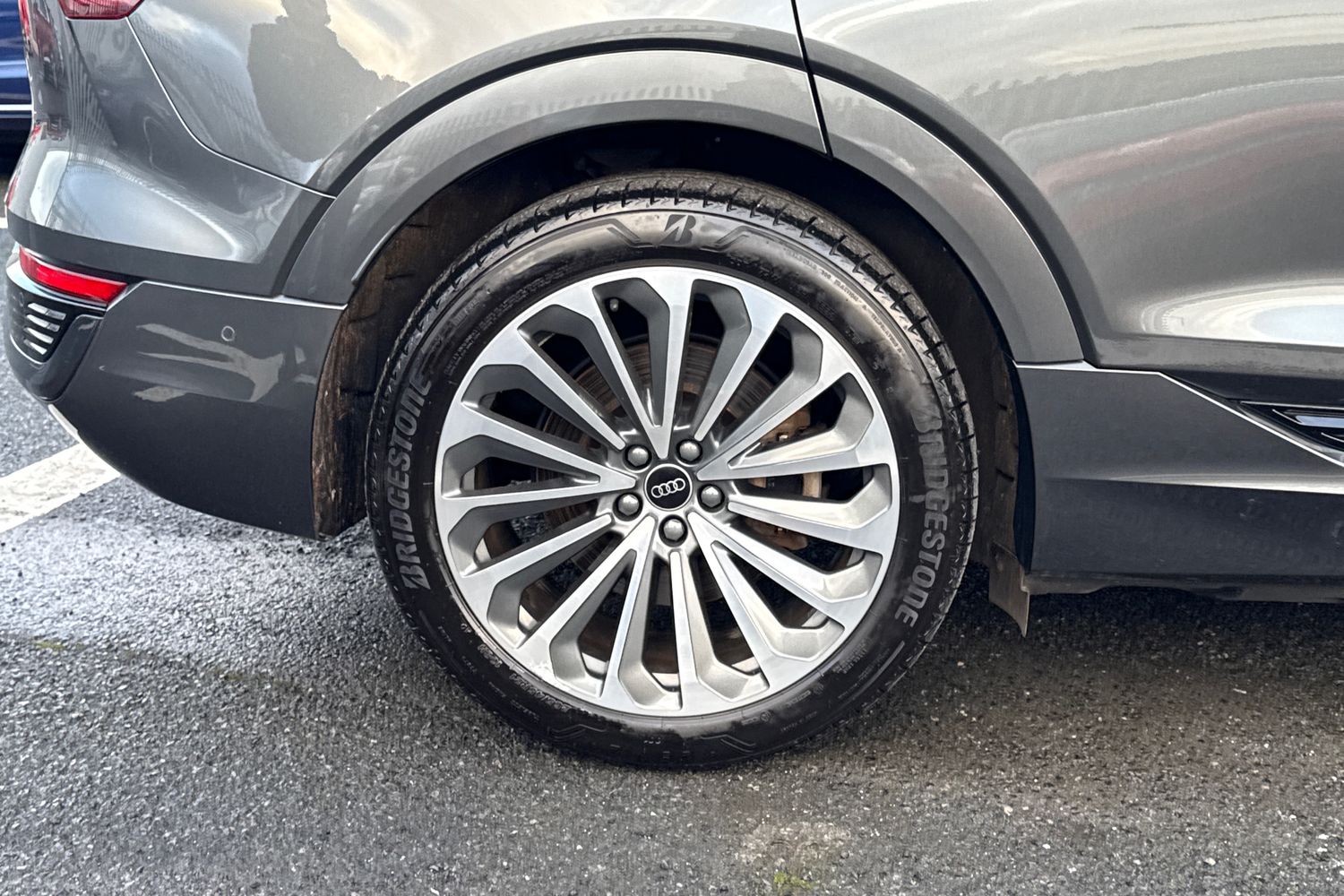 Used Audi Q8 e-tron 2024 for sale - 77368672: Photo 12