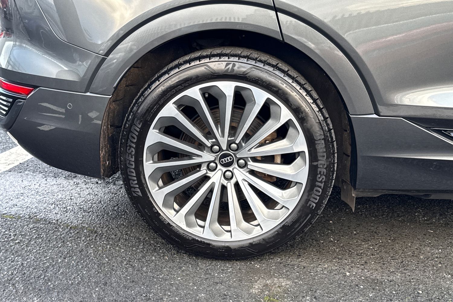 Used Audi Q8 e-tron 2024 for sale - 77368672: Photo 13