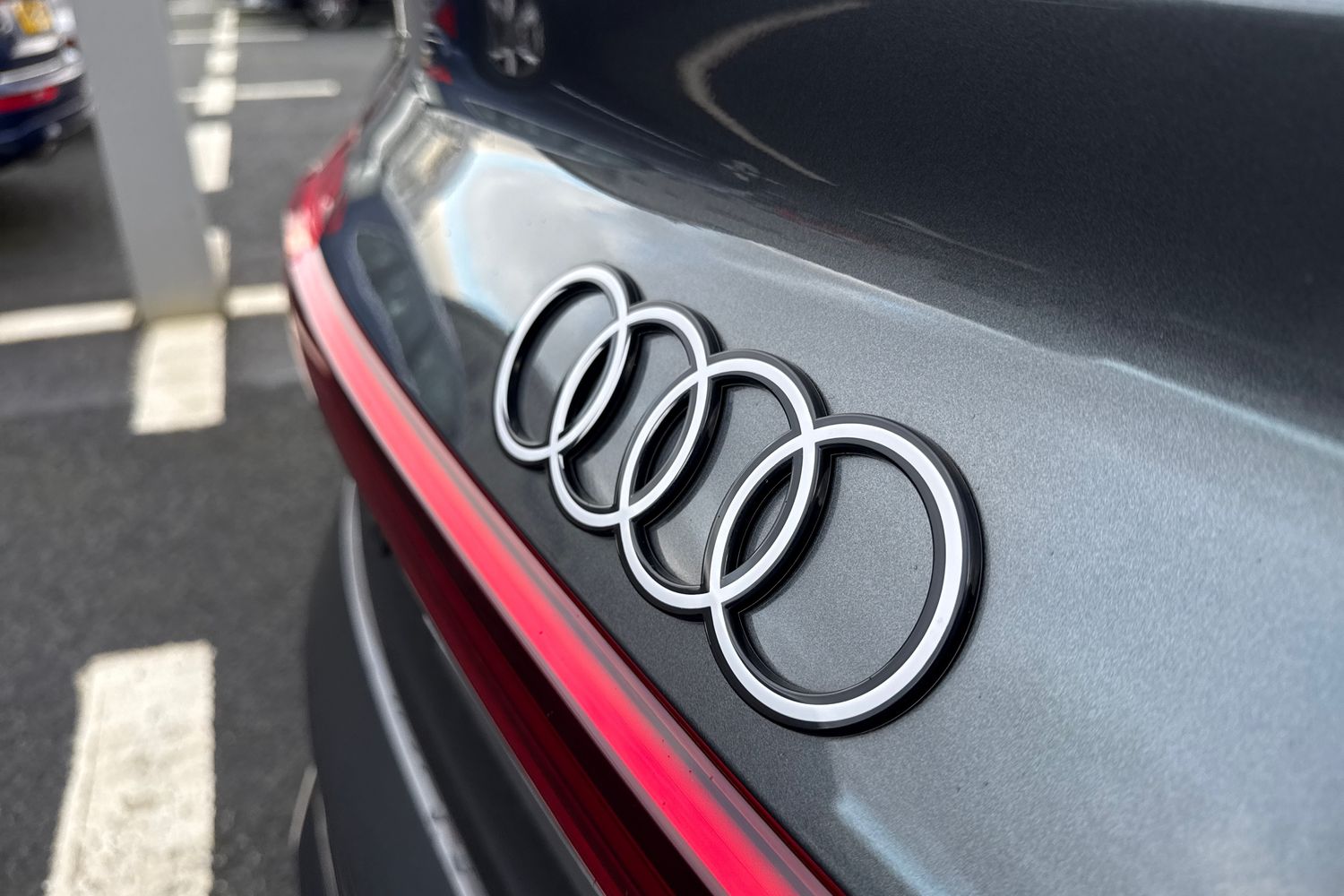 Used Audi Q8 e-tron 2024 for sale - 77368672: Photo 34