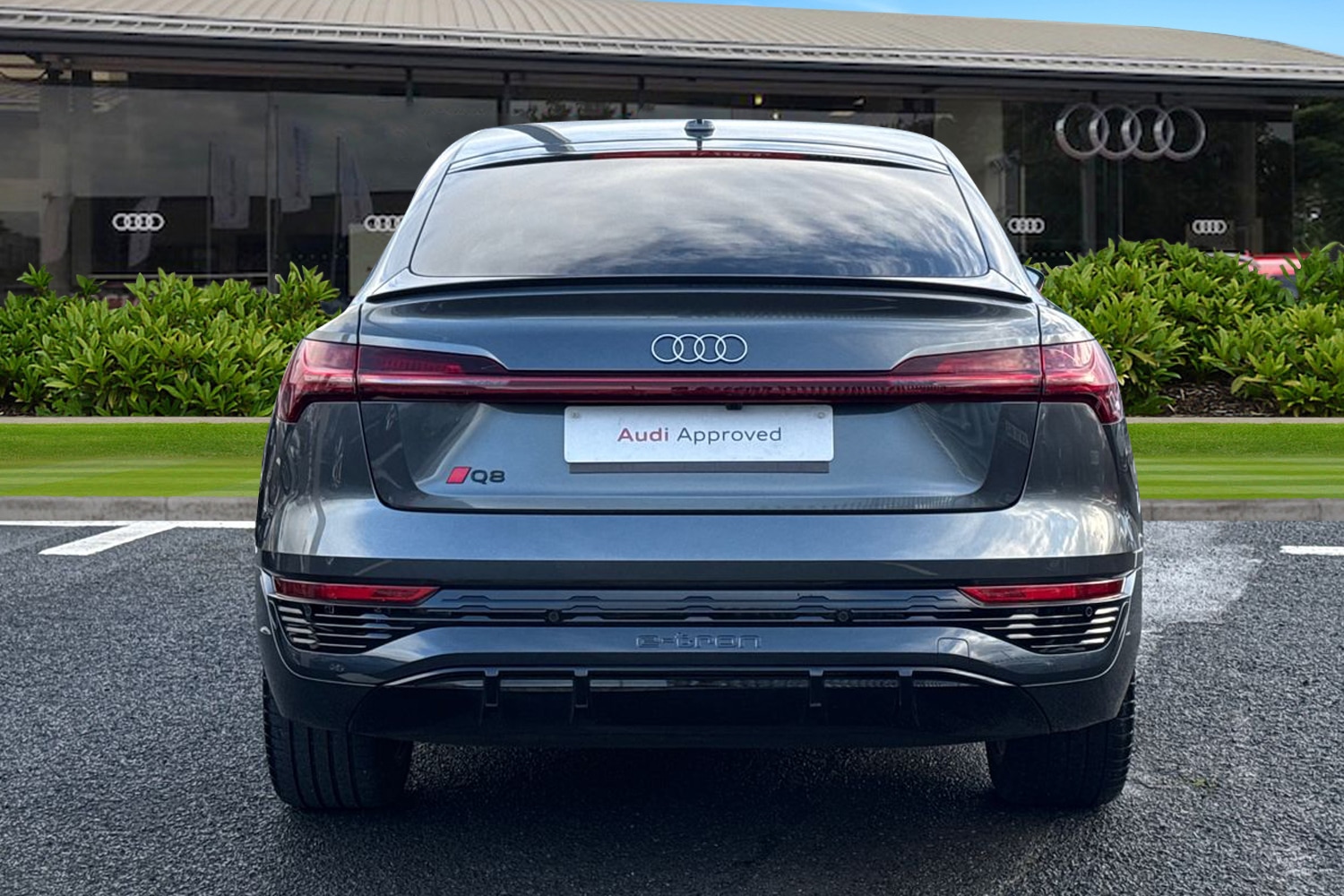 Used Audi Q8 e-tron 2024 for sale - 77368672: Photo 4