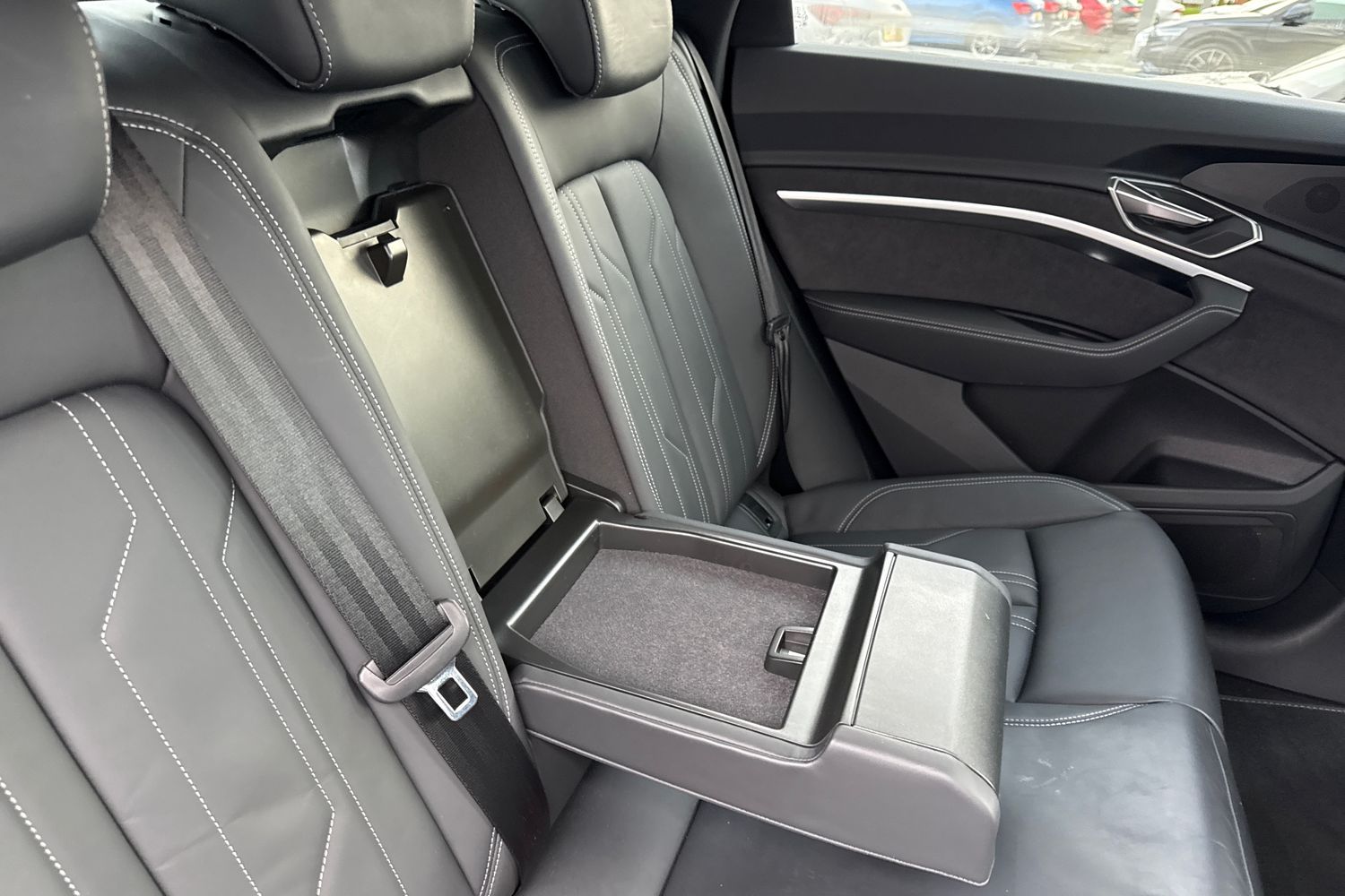 Used Audi Q8 e-tron 2024 for sale - 77368672: Photo 42