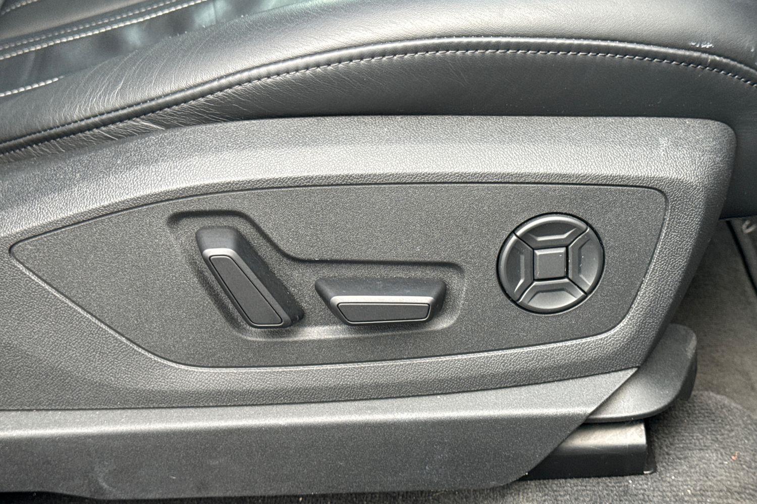 Used Audi Q8 e-tron 2024 for sale - 77368672: Photo 46