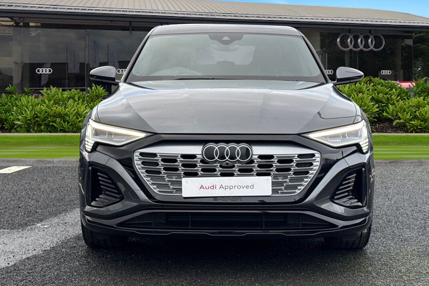 Used Audi Q8 e-tron 2024 for sale - 77368672: Photo 6