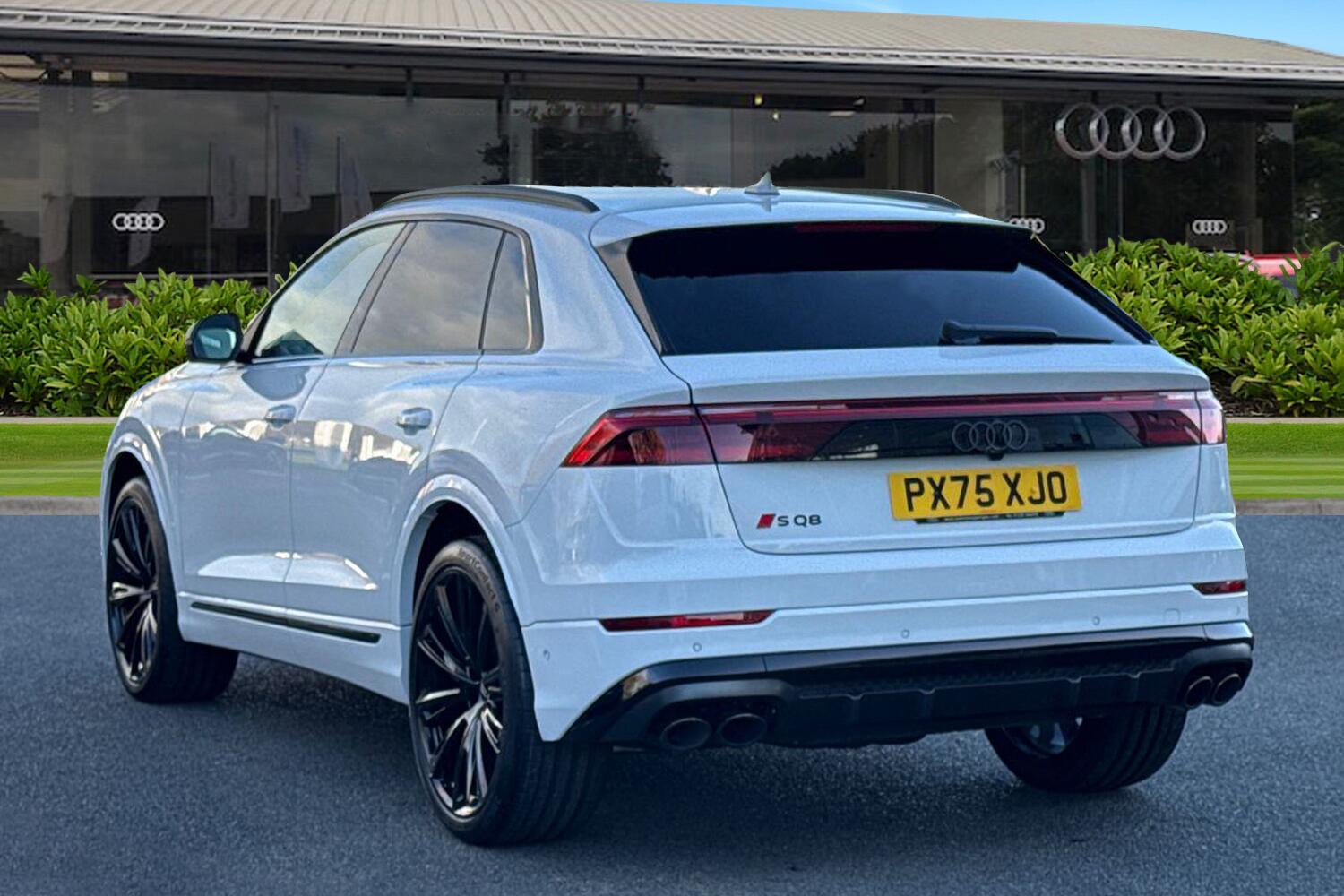 Used Audi Q8 2025 for sale - 76535303: Photo 2