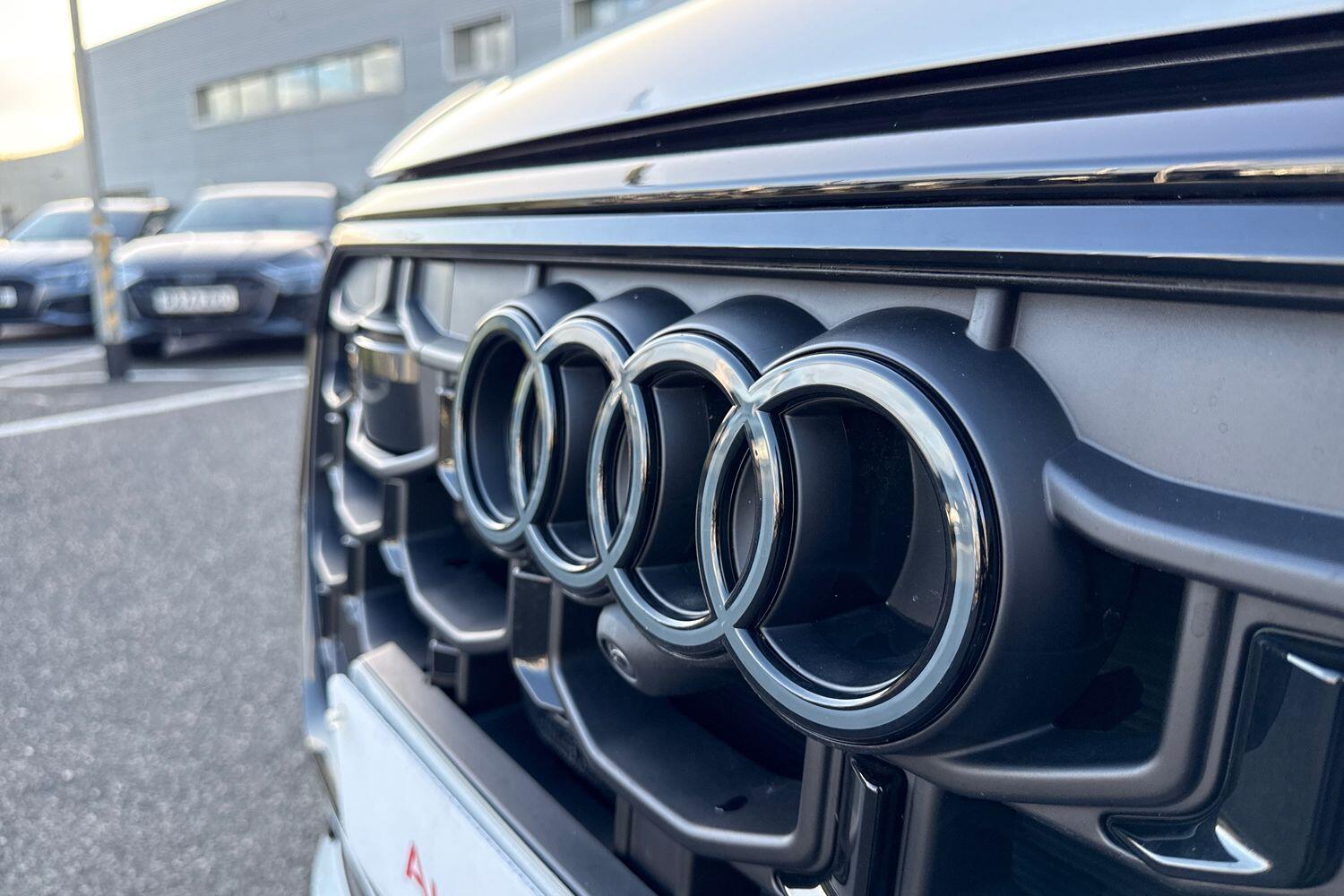 Used Audi Q8 2025 for sale - 76535303: Photo 24