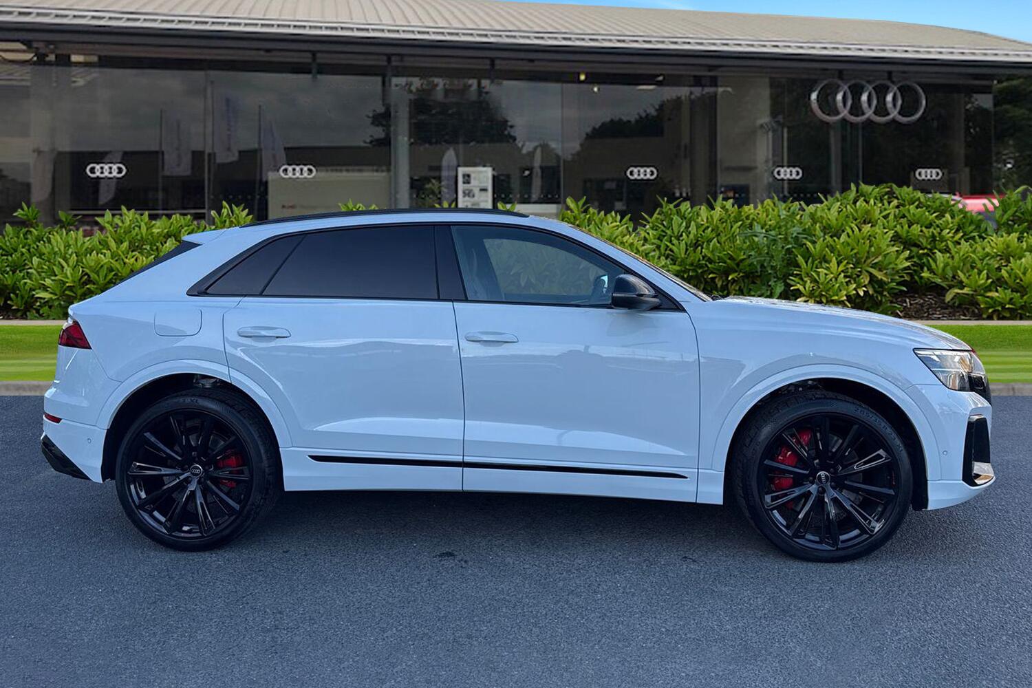 Used Audi Q8 2025 for sale - 76535303: Photo 3