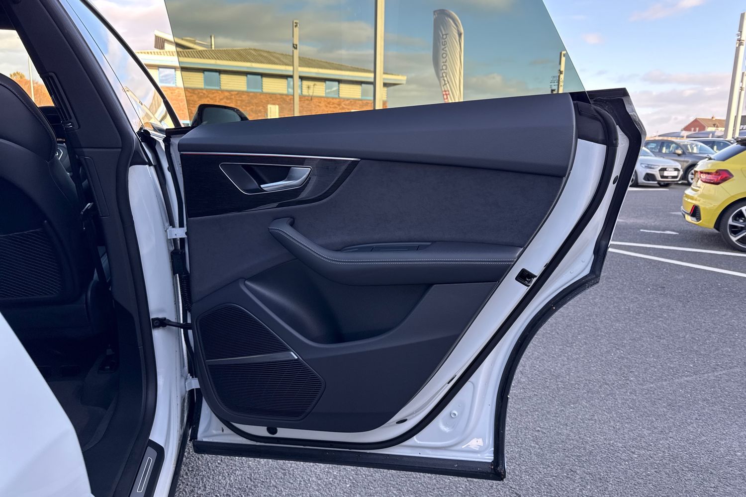 Used Audi Q8 2025 for sale - 76535303: Photo 43