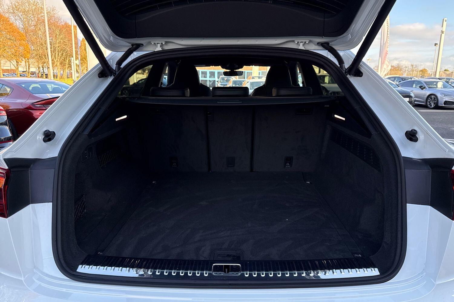 Used Audi Q8 2025 for sale - 76535303: Photo 9