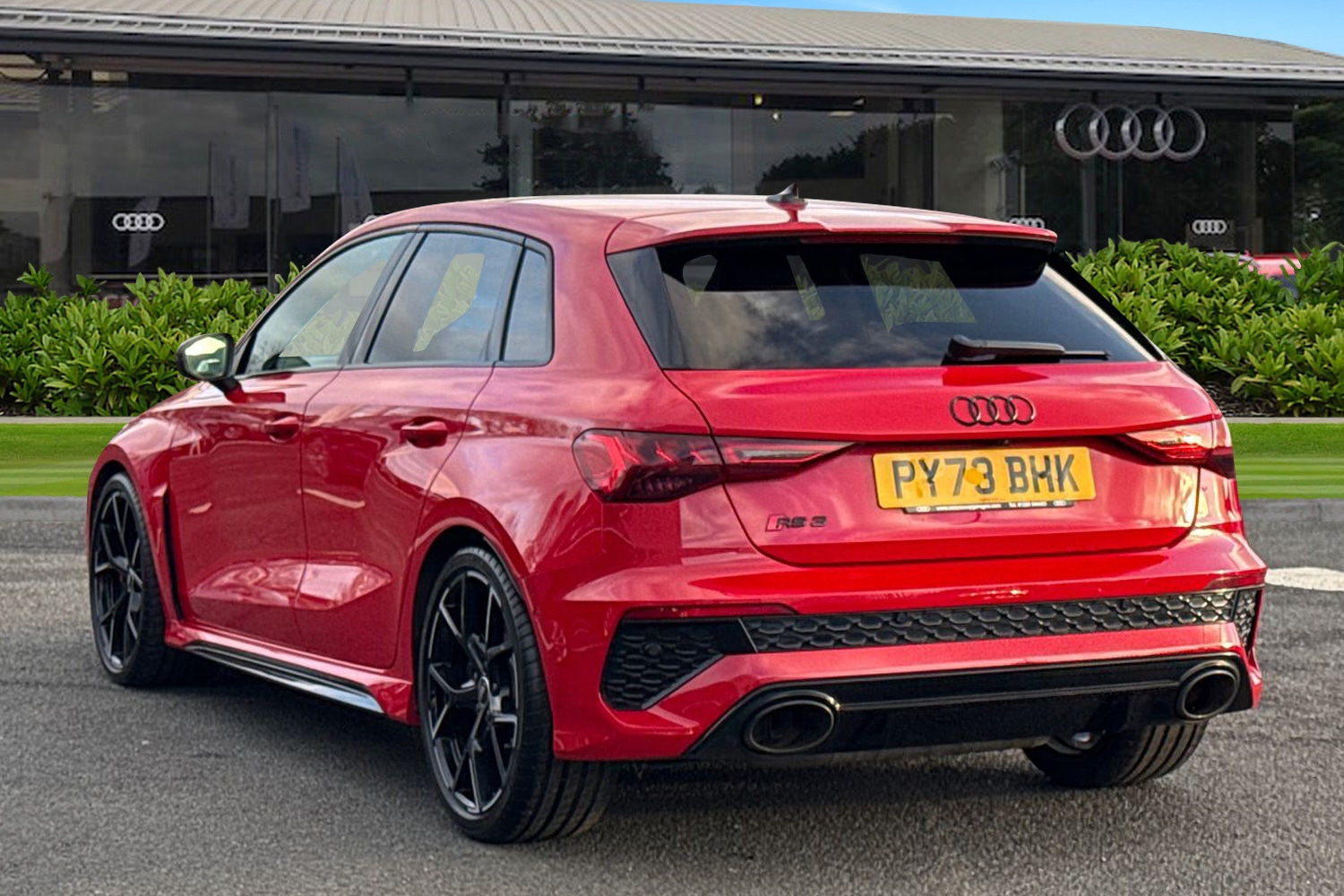 Used Audi RS3 2023 for sale - 77368466: Photo 2